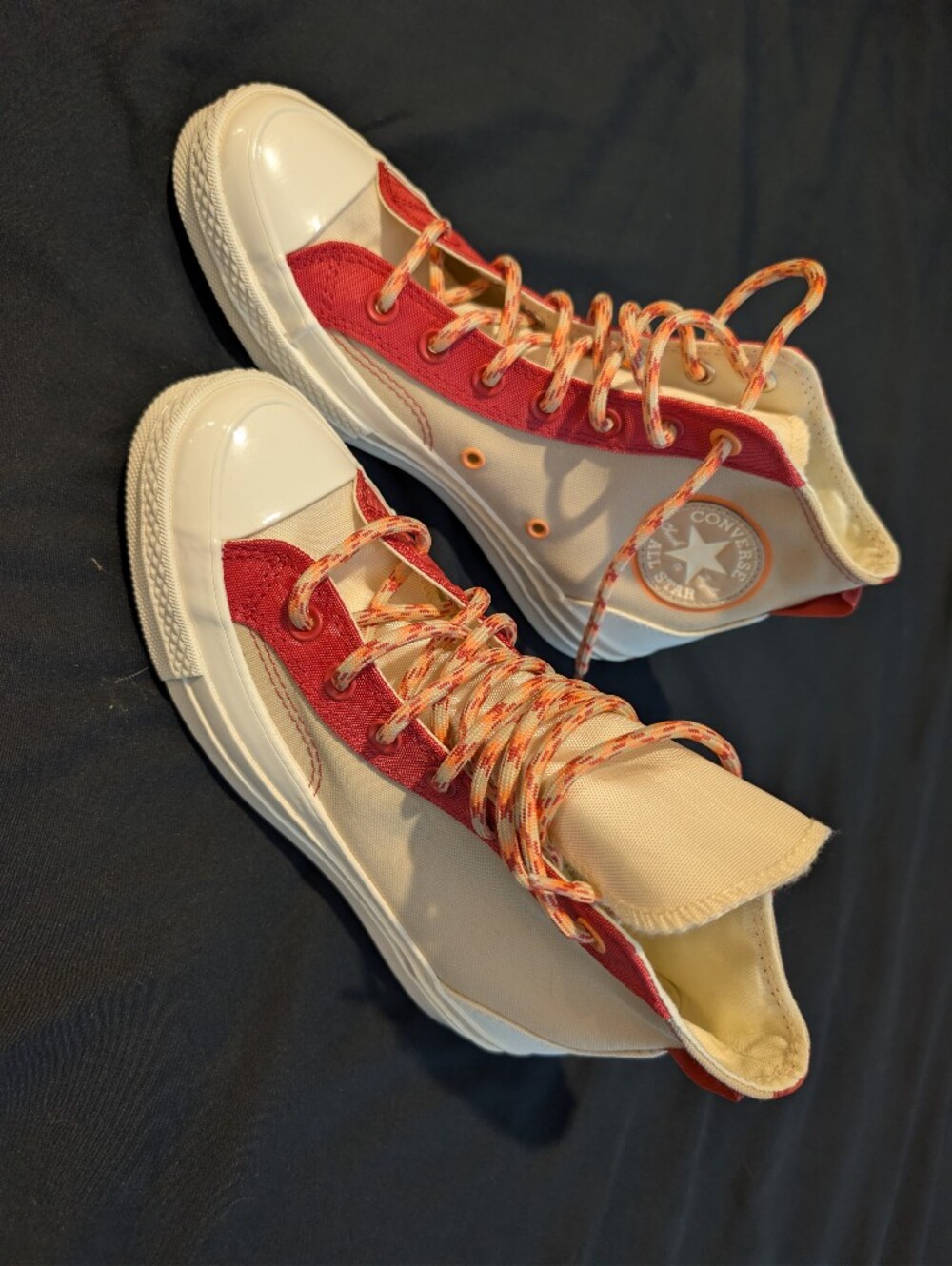 NWT Converse High Top W8/M6